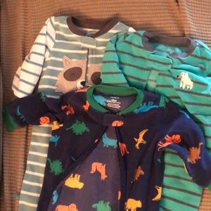 Carter’s 12 month pjs